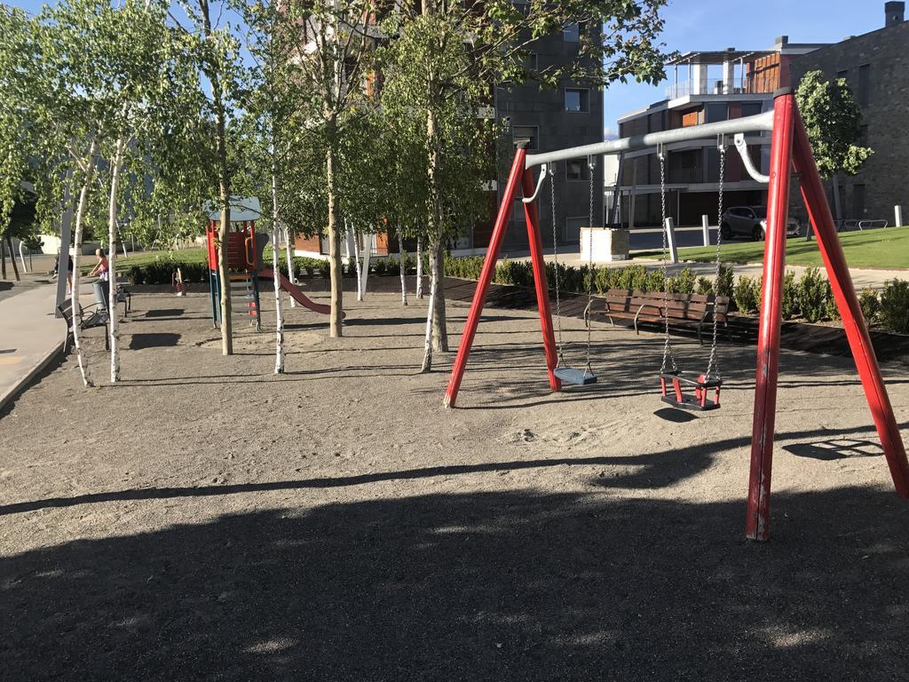 Golf Y Nieve Apartman Sabiñánigo Kültér fotó