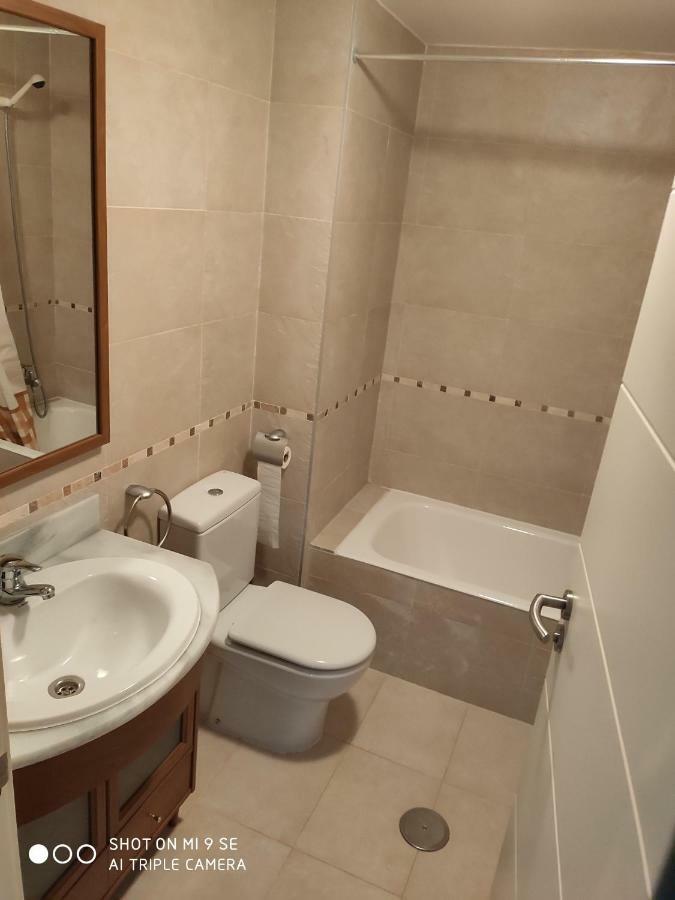 Golf Y Nieve Apartman Sabiñánigo Kültér fotó